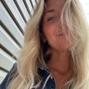 Meet your Posher, Roxanne